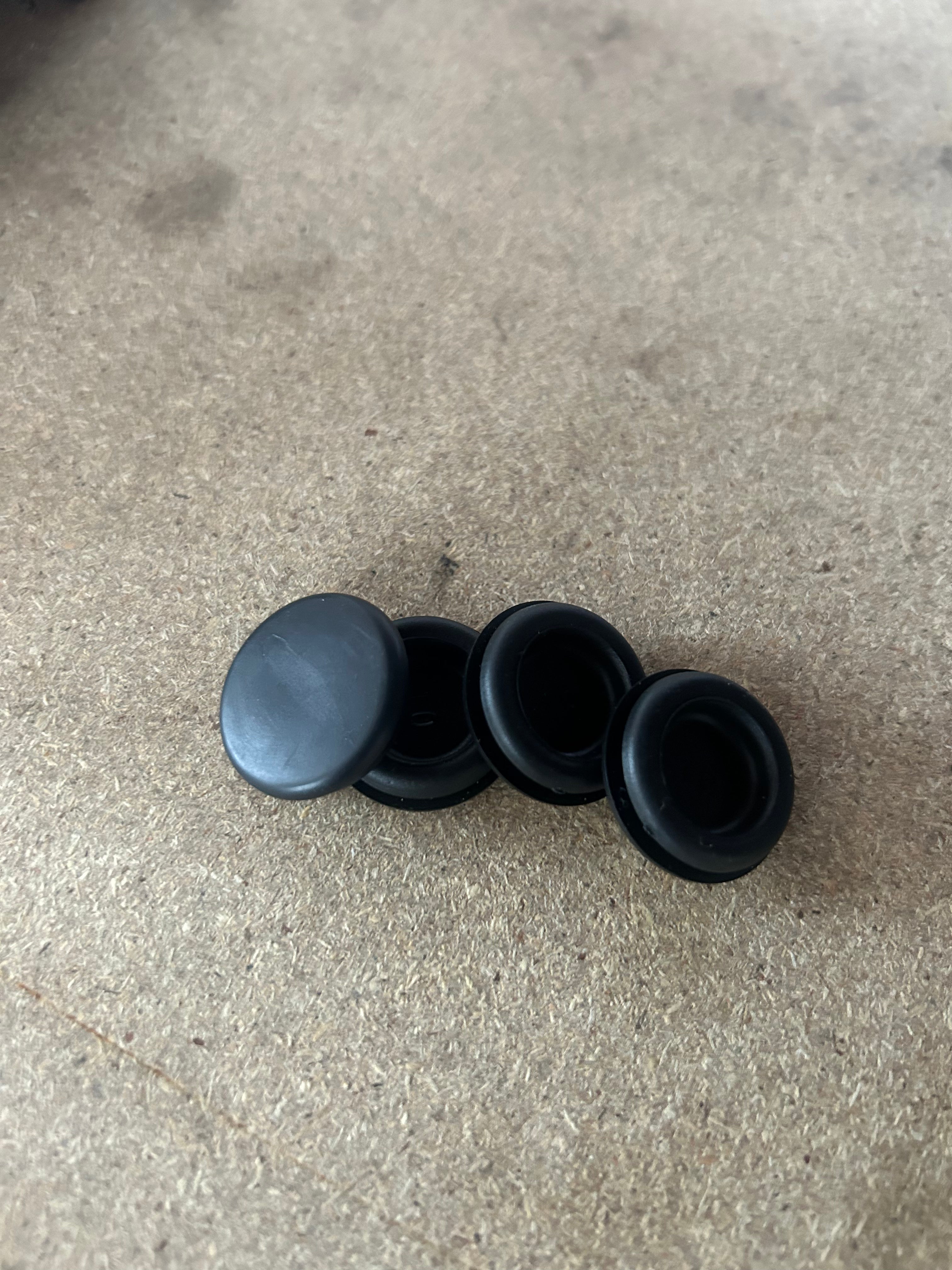 Cooling Shroud grommets